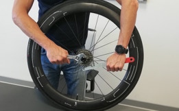 Aflojar tuerca cassette